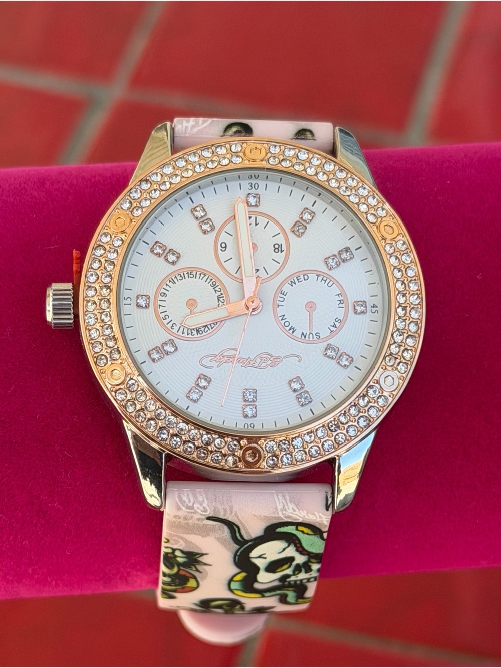 Ed Hardy Women’s Rose Gold Crystal Accent Watch with Pink Floral Strap NWT - Picture 4 of 5